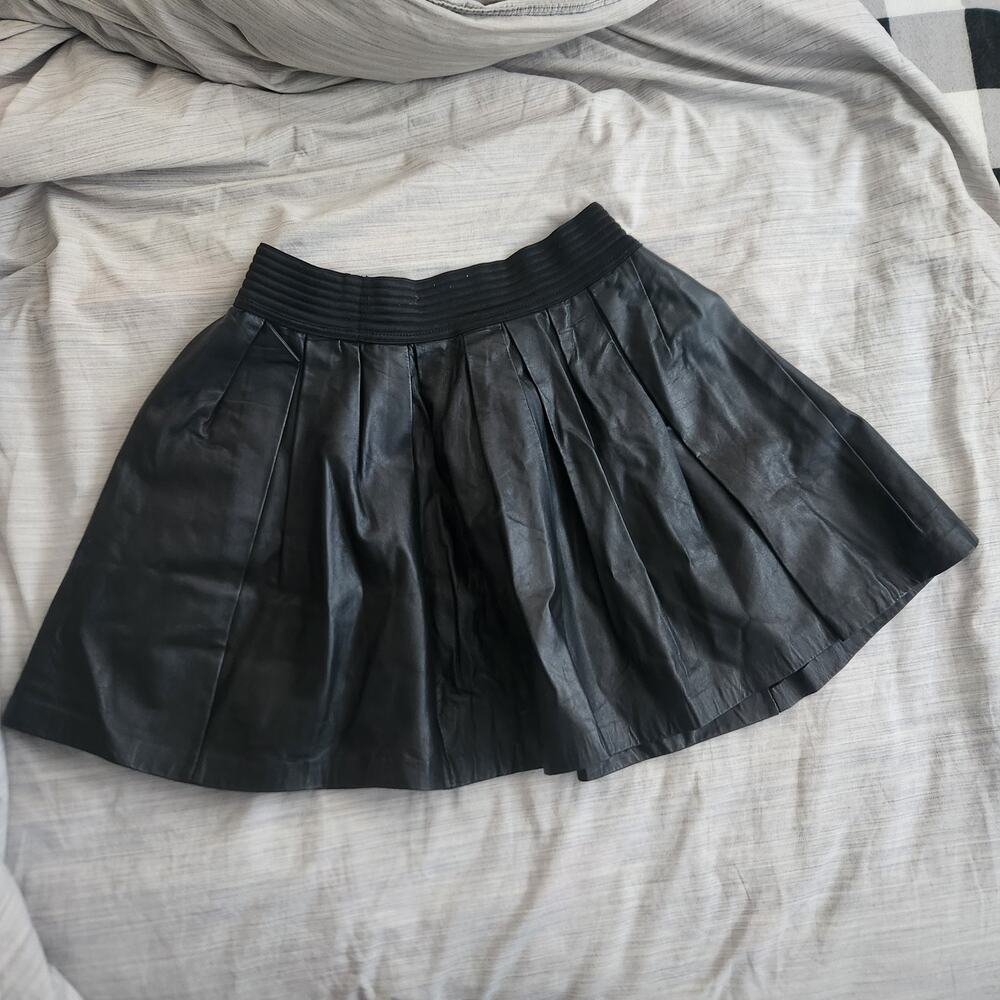 Zara‎ Faux Leather Black Pleated Mini Skirt Size Medium